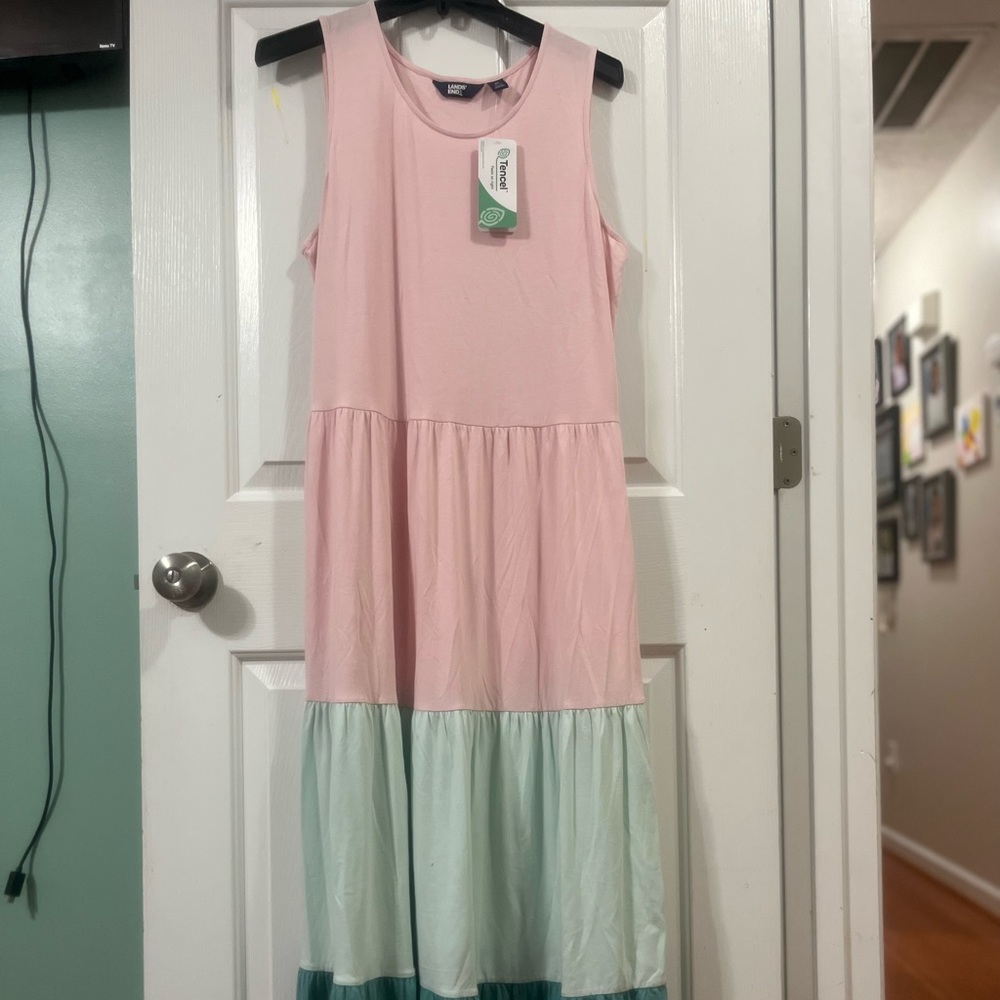 Lands’ End womens dress.  Size Medium (10/12)